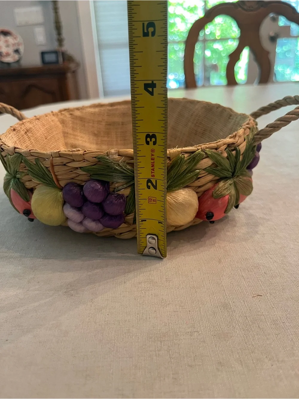 Vintage woven seagrass and raffia 2D fruit basket with lining. So cute!